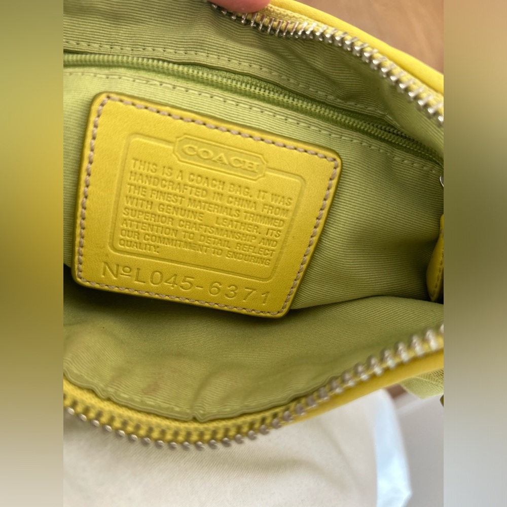 Rare Vintage Y2K Coach Neon Yellow Green Baguette Shoulder Bag - Picture 6 of 8